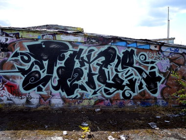 Graffiti Wall - Photo by barbara - meter