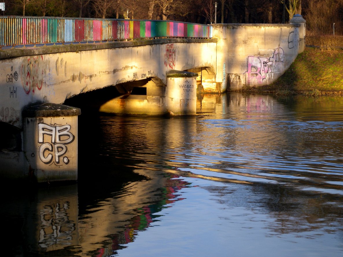 Graffiti Wall - Photo by barbara - abcp, before