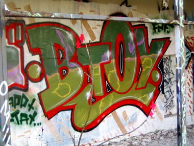 Graffiti Wall - Photo by barbara - btoy