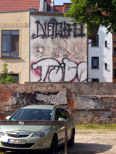 Graffiti Wall - Photo by barbara - nacho, org, tv