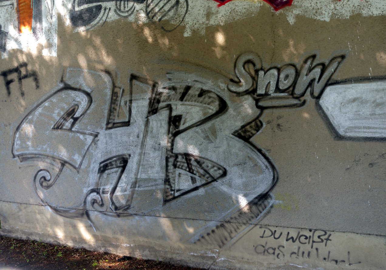 Graffiti Wall - Photo by barbara - chb, snow, du