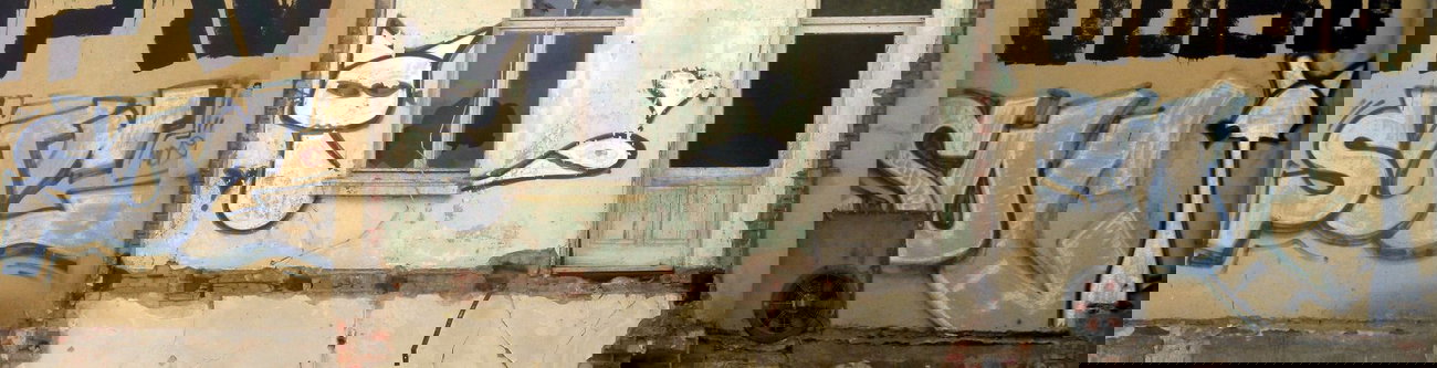 Graffiti Bombing - Photo by barbara - soc