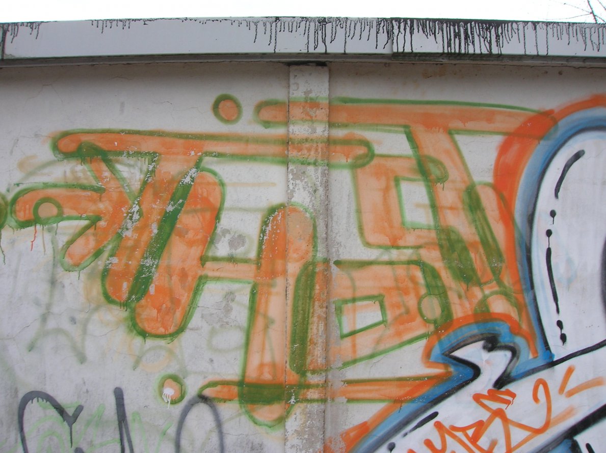 Graffiti Wall - Photo by barbara - thost