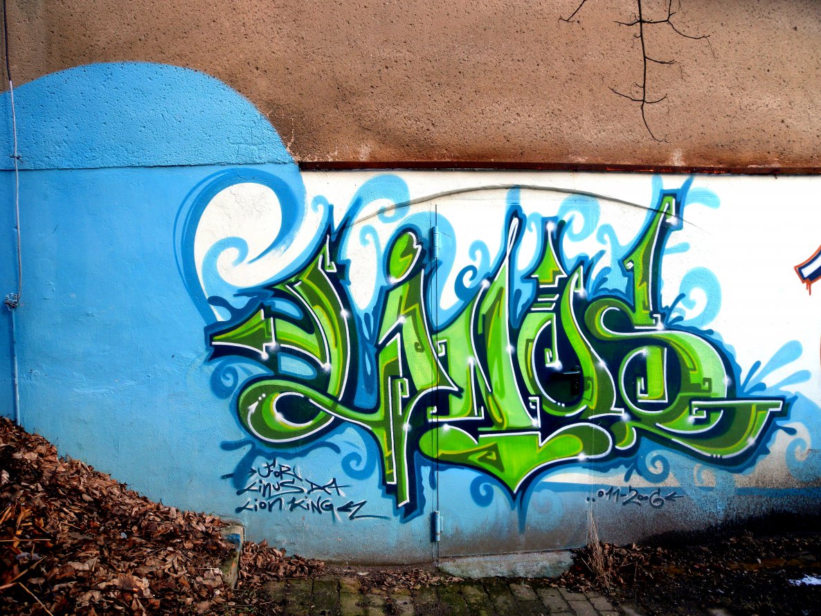 Graffiti Wall - Photo by barbara - linus