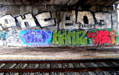 Graffiti Wall - Photo by barbara - dhc, 803, crip