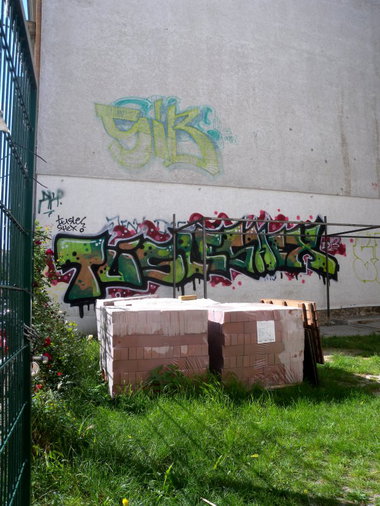 Graffiti Wall - Photo by barbara - sib, tusle, shex