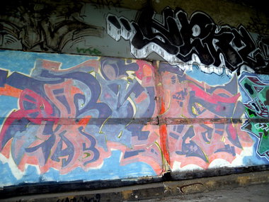 Graffiti Wall - Photo by barbara - riks, nerz