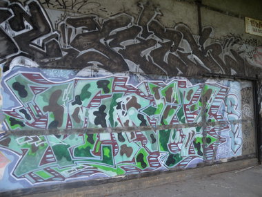 Graffiti Wall - Photo by barbara - pony, tick, rdb