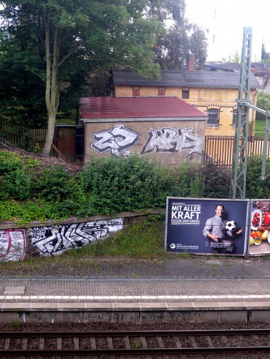 Graffiti Wall - Photo by barbara - zp, wra