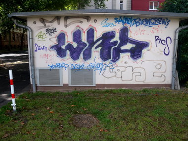 Graffiti Wall - Photo by barbara - wra