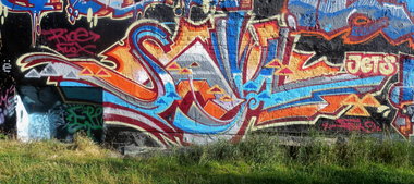 Graffiti Wall - Photo by barbara - sain, flux, jets