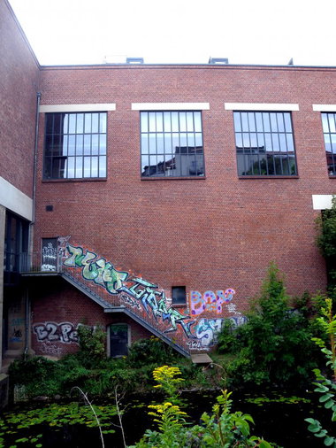 Graffiti Wall - Photo by barbara