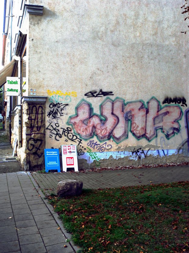 Graffiti Bombing in Tanzania - Photo by barbara - wra