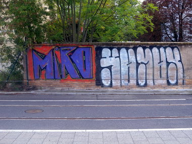 Graffiti Bombing - Photo by barbara - miro, jaman
