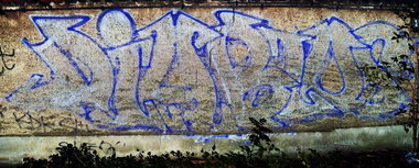 Graffiti Bombing - Photo by barbara - diablos