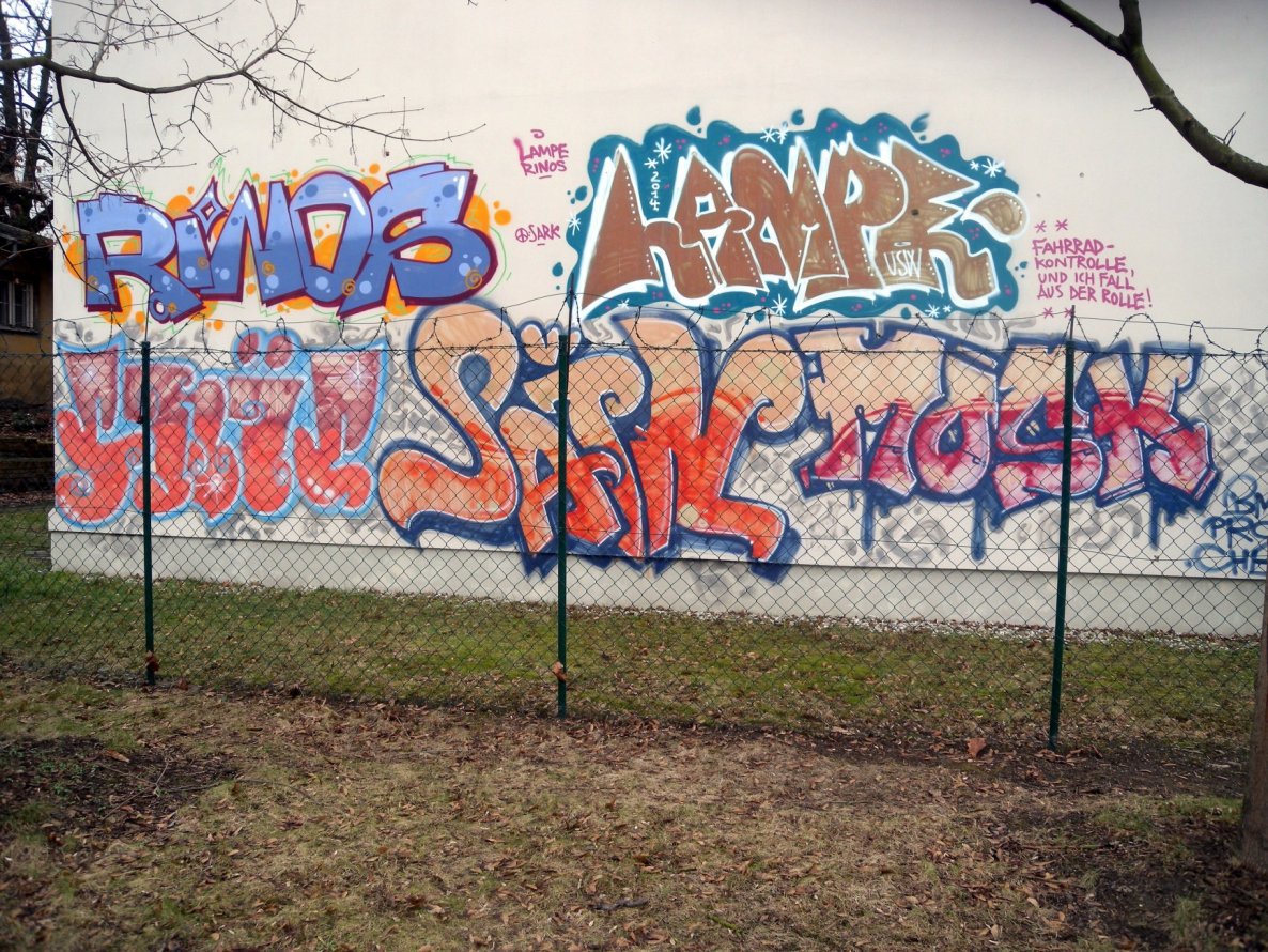 Graffiti Bombing - Photo by barbara - rinos, lampe, shic