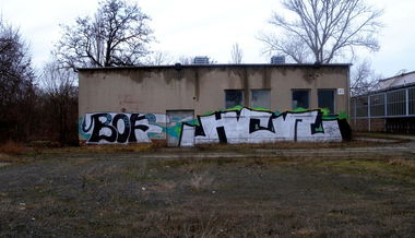 Graffiti Bombing - Photo by barbara - bof, hcr
