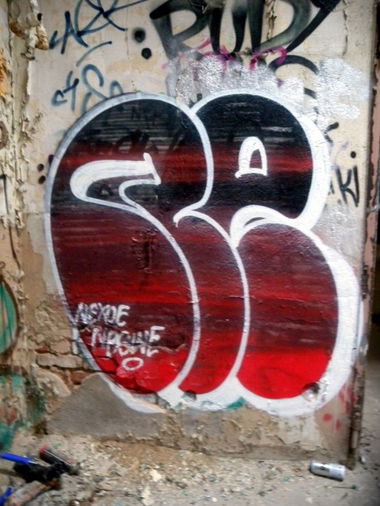 Graffiti Bombing - Photo by barbara - ne, nexo, nexoe
