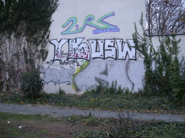 Graffiti Bombing - Photo by barbara - boc, yk, usw