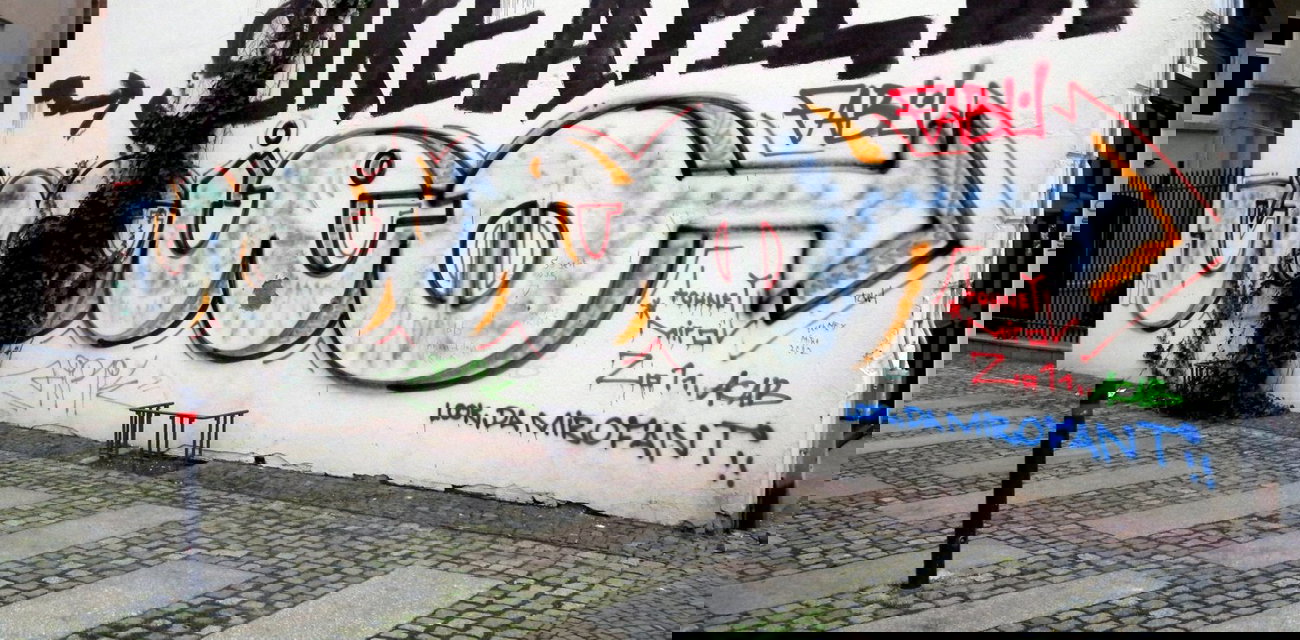 Graffiti Bombing - Photo by barbara - miro