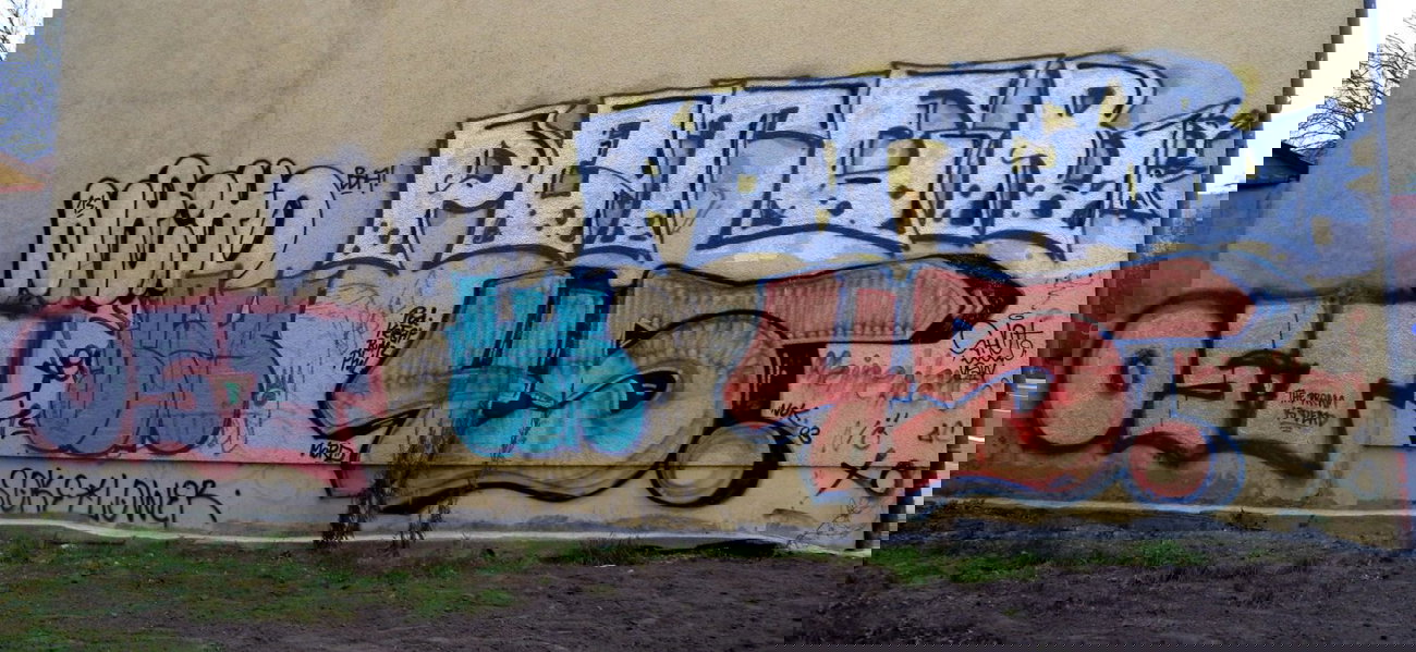 Graffiti Bombing - Photo by barbara - nacho, peter, yk