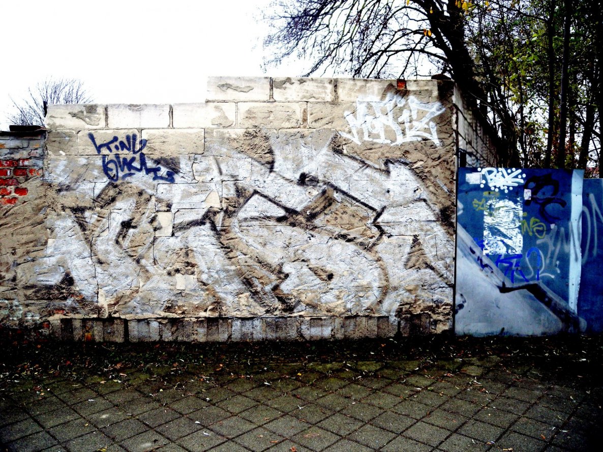 Graffiti Bombing - Photo by barbara - nasa