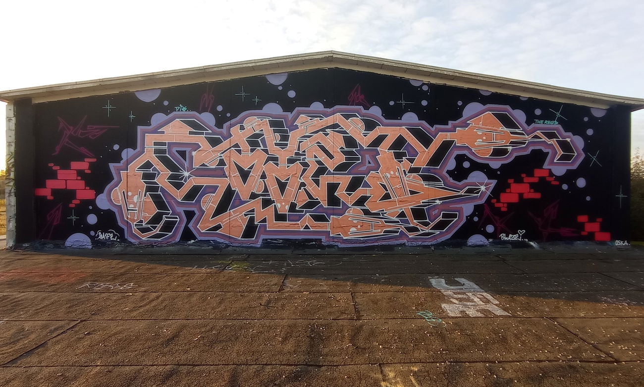 Graffiti Wall - Photo by bares79 - typ, regscrew, mdtk (2021)