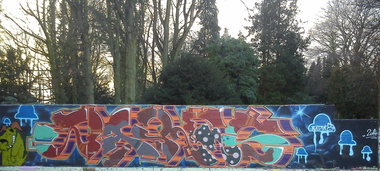 Graffiti Wall - Photo by bares79 (2014)