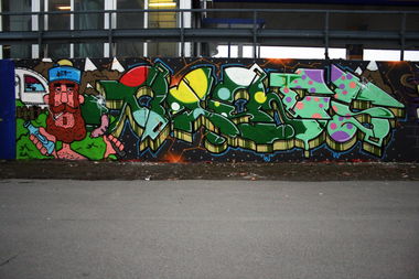 Graffiti Wall - Photo by bares79 - bares (2014)