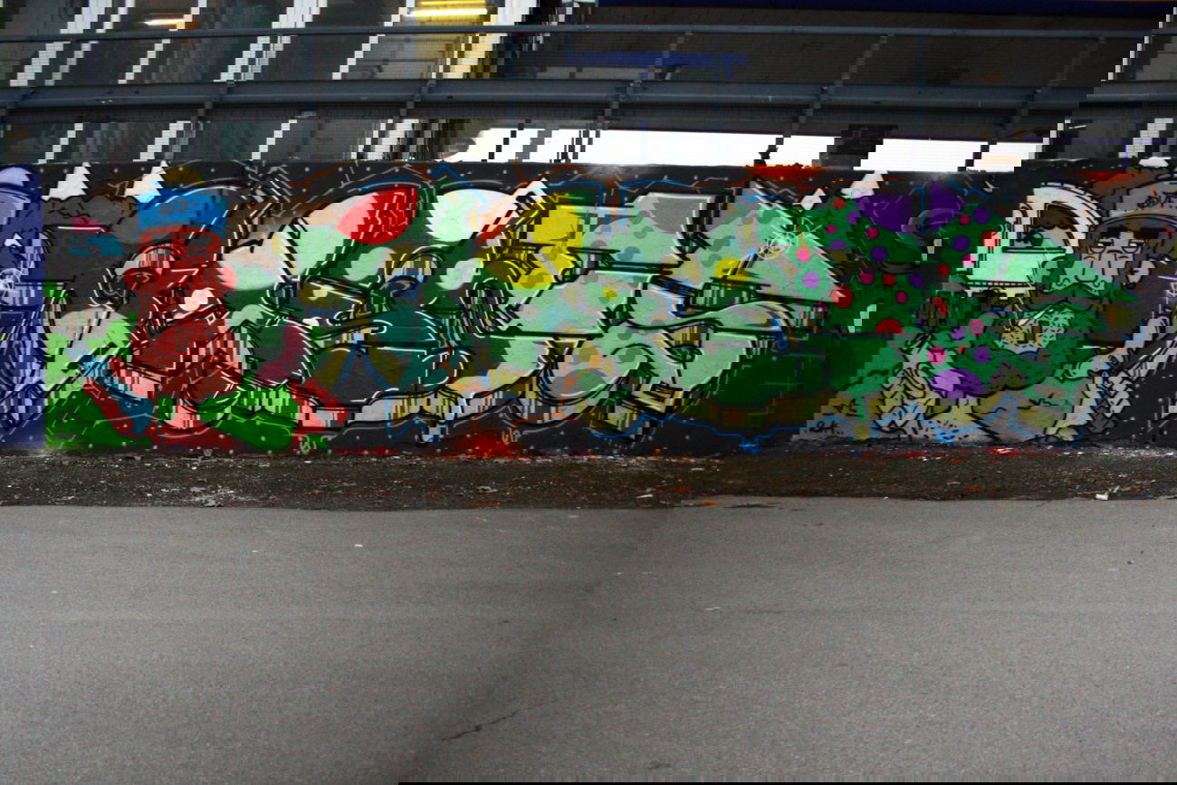 Graffiti Wall - Photo by bares79 - bares (2014)