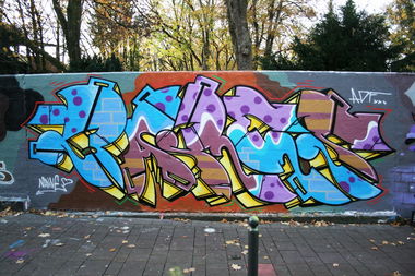 Graffiti Wall - Photo by bares79 (2014)