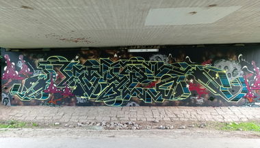 Graffiti Wall - Photo by bares79 - typ, regscrew, mdtk (2021)