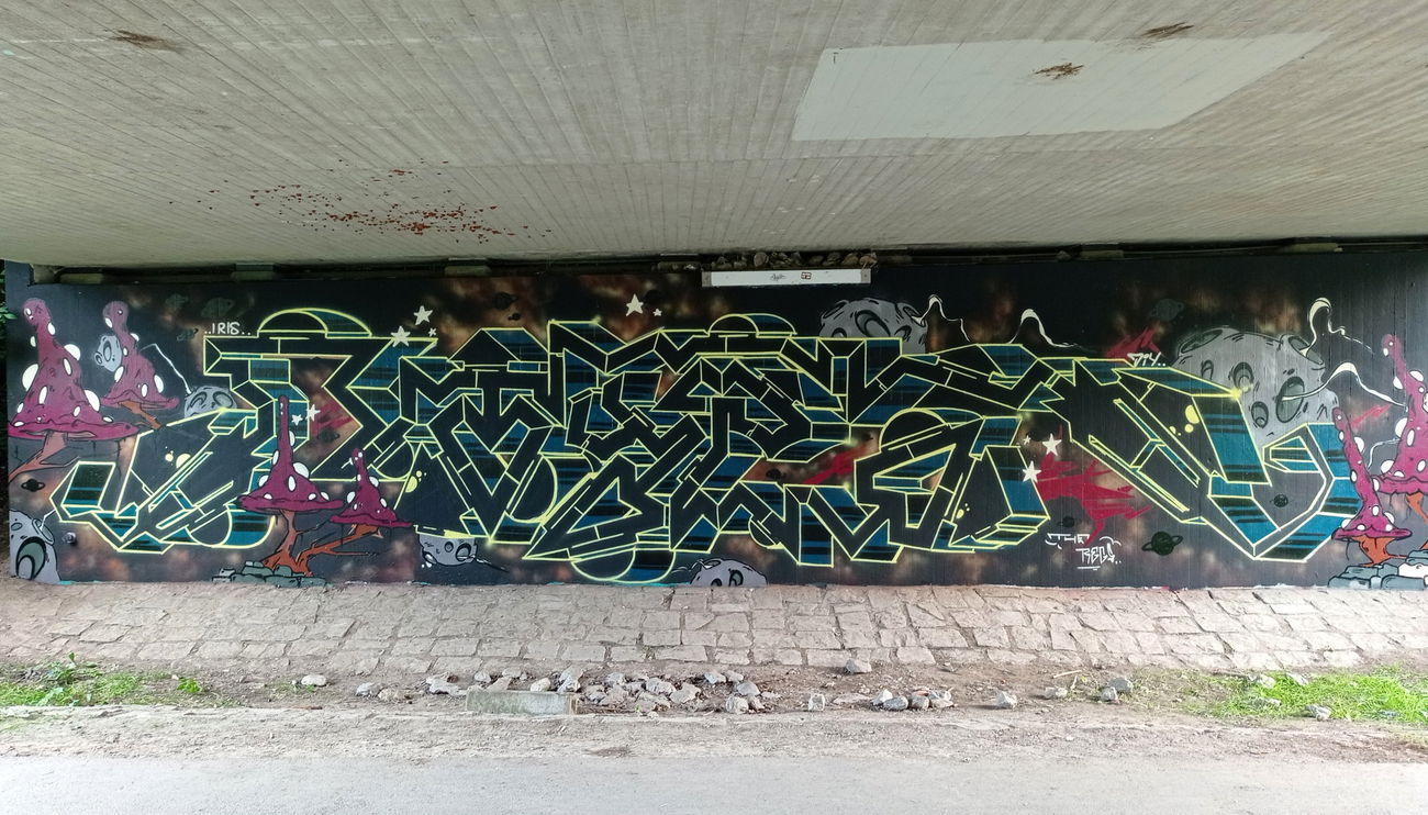 Graffiti Wall - Photo by bares79 - typ, regscrew, mdtk (2021)