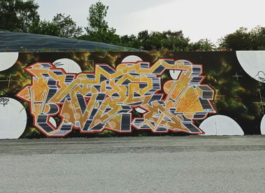 Graffiti Wall - Photo by bares79 - typ, regscrew, mdtk (2021)