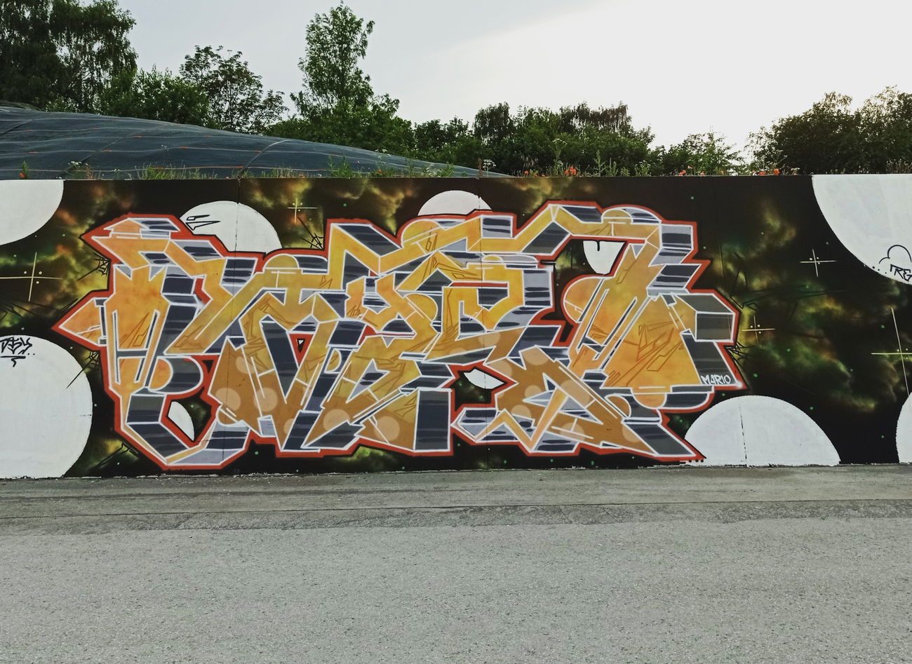Graffiti Wall - Photo by bares79 - typ, regscrew, mdtk (2021)