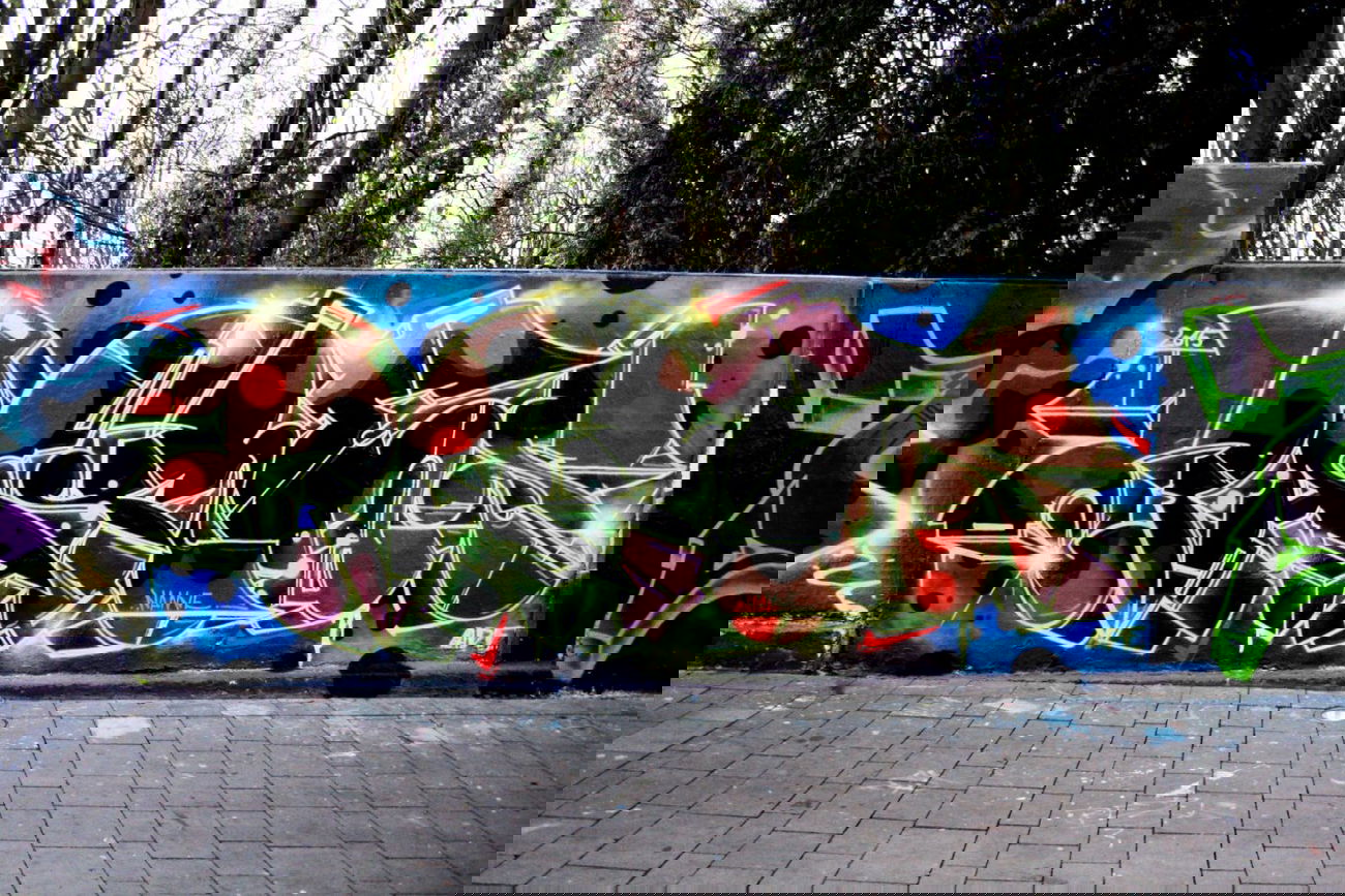 Graffiti Wall - Photo by bares79 - bares, adf (2015)