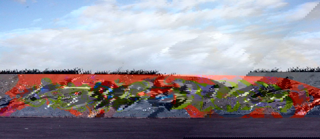 Graffiti Wall - Photo by bares79 - bares, adf