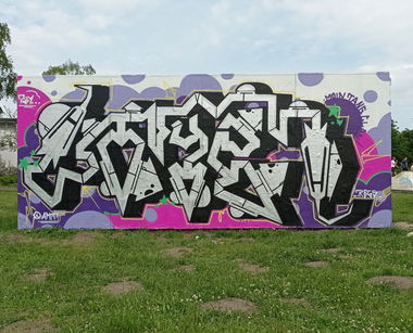 Graffiti Wall - Photo by bares79 - typ, regscrew, mdtk (2021)