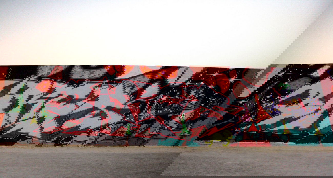 Graffiti Wall - Photo by bares79 - bares, adf