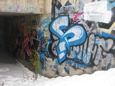 Graffiti Bombing in Radevtsi - Photo by baw23 - baw23