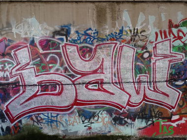 Graffiti Wall - Photo by baw23