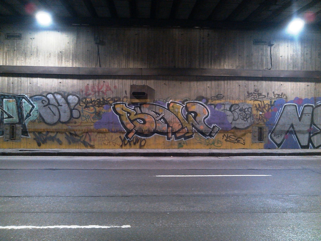 Graffiti Bombing - Photo by baw23