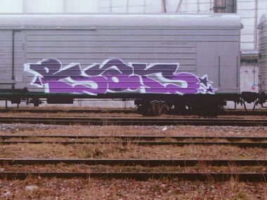 Graffiti Train - Photo by bd1 - bad, feks, bad1