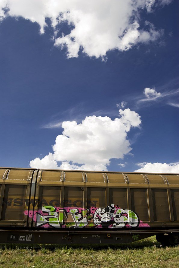 Graffiti Train - Photo by beatz1