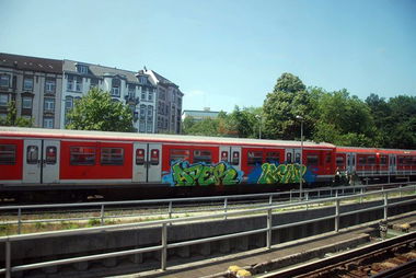 Graffiti Train - Photo by beatz1