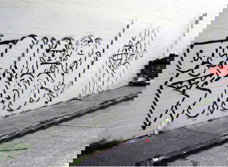 Graffiti Bombing - Photo by beatz1