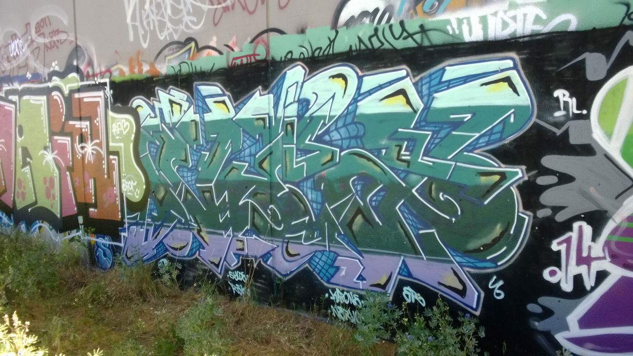 Graffiti Wall - Photo by beatz1