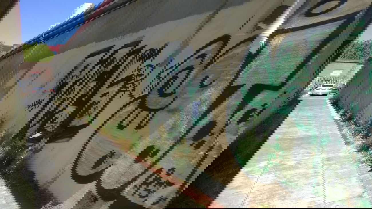 Graffiti Bombing - Photo by beatz1