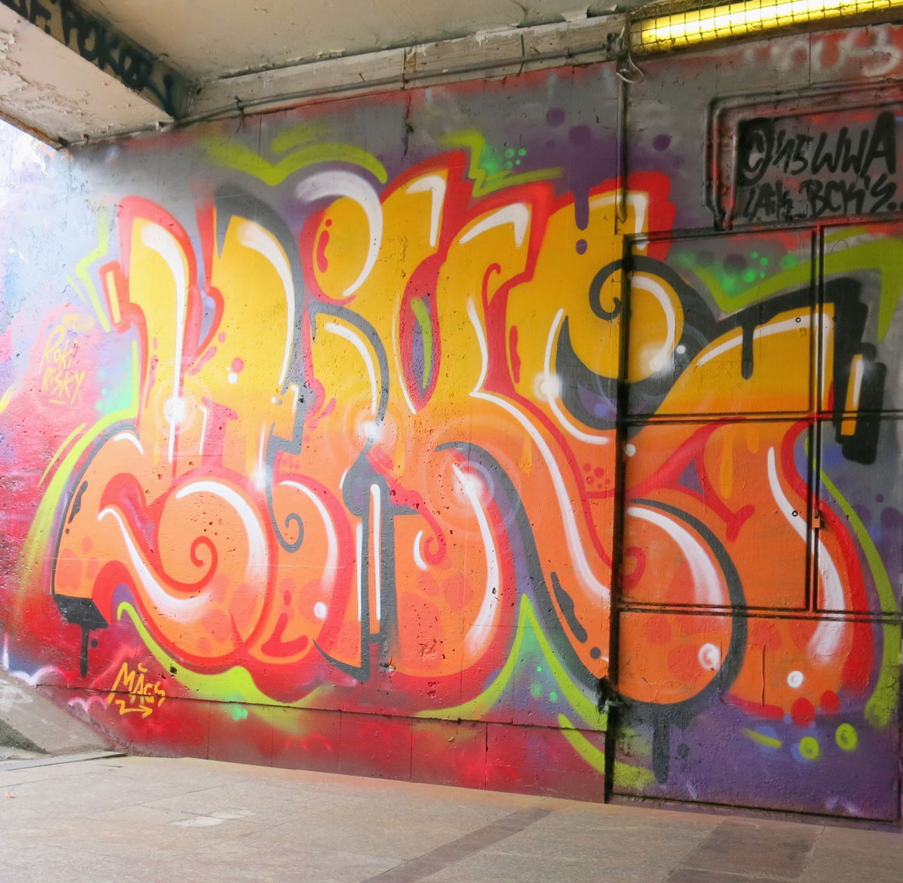 Graffiti Wall in Warsaw - Photo by beerkid (2015)