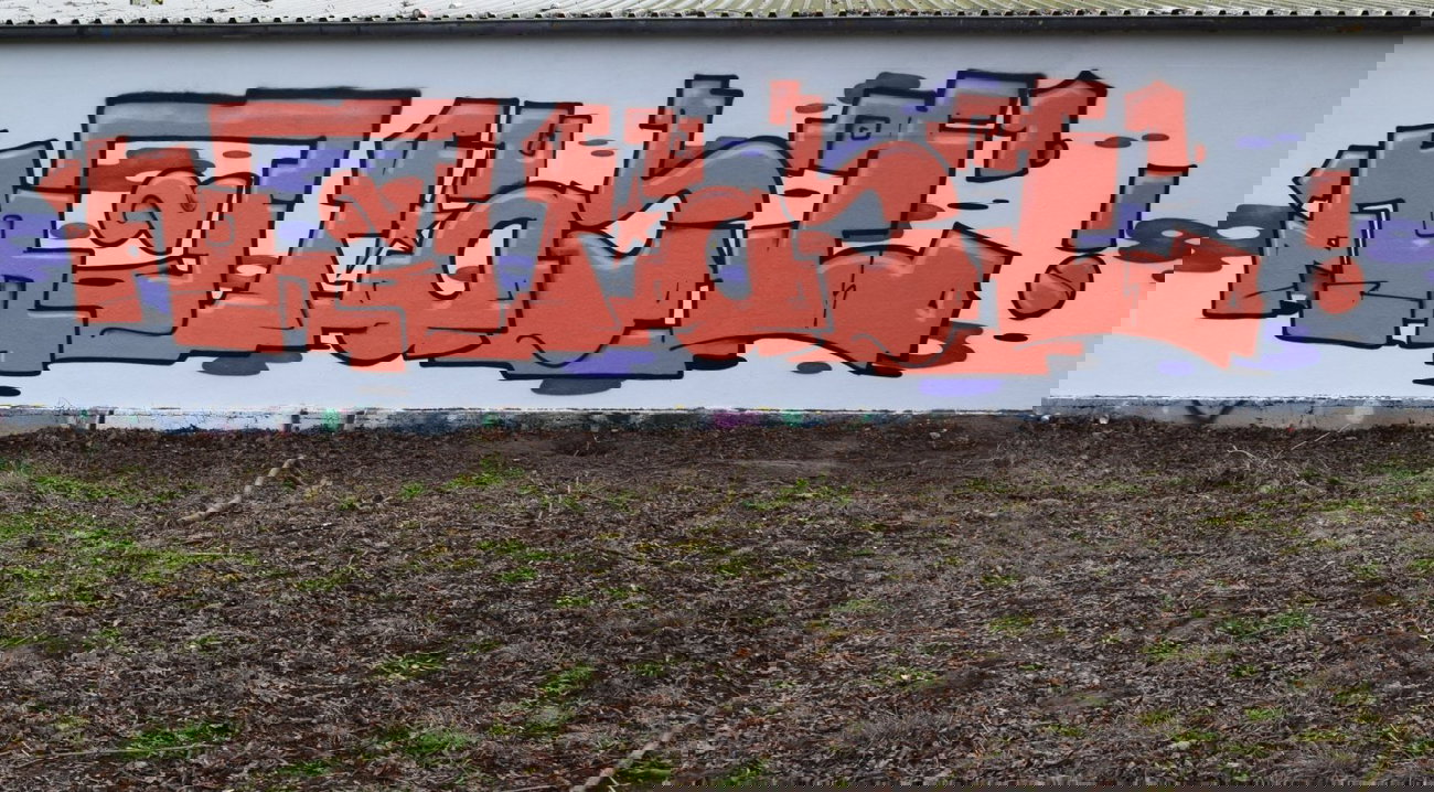 Graffiti Wall - Photo by behindthemirror